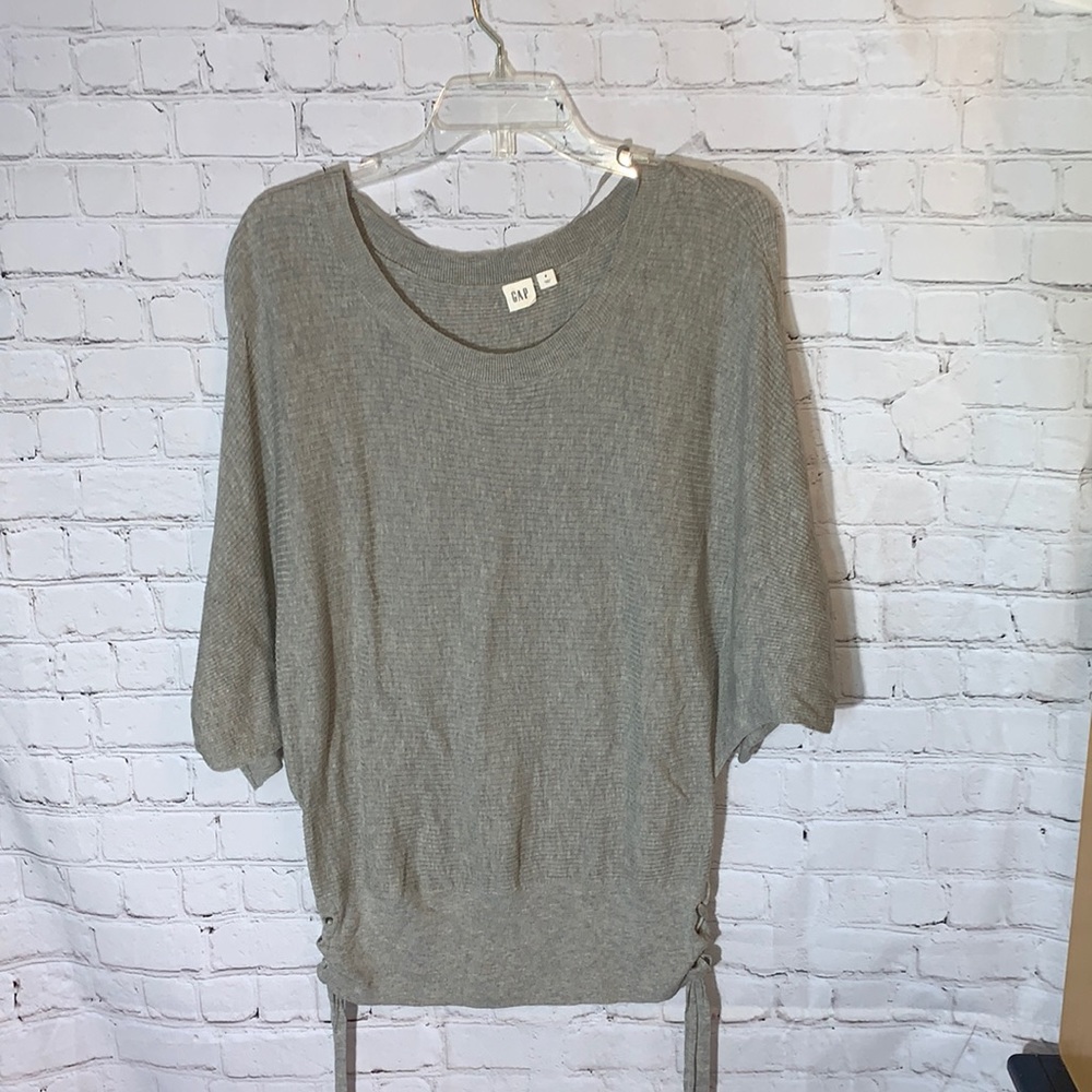 Gap Summer Sweater Small in Very Good Condition